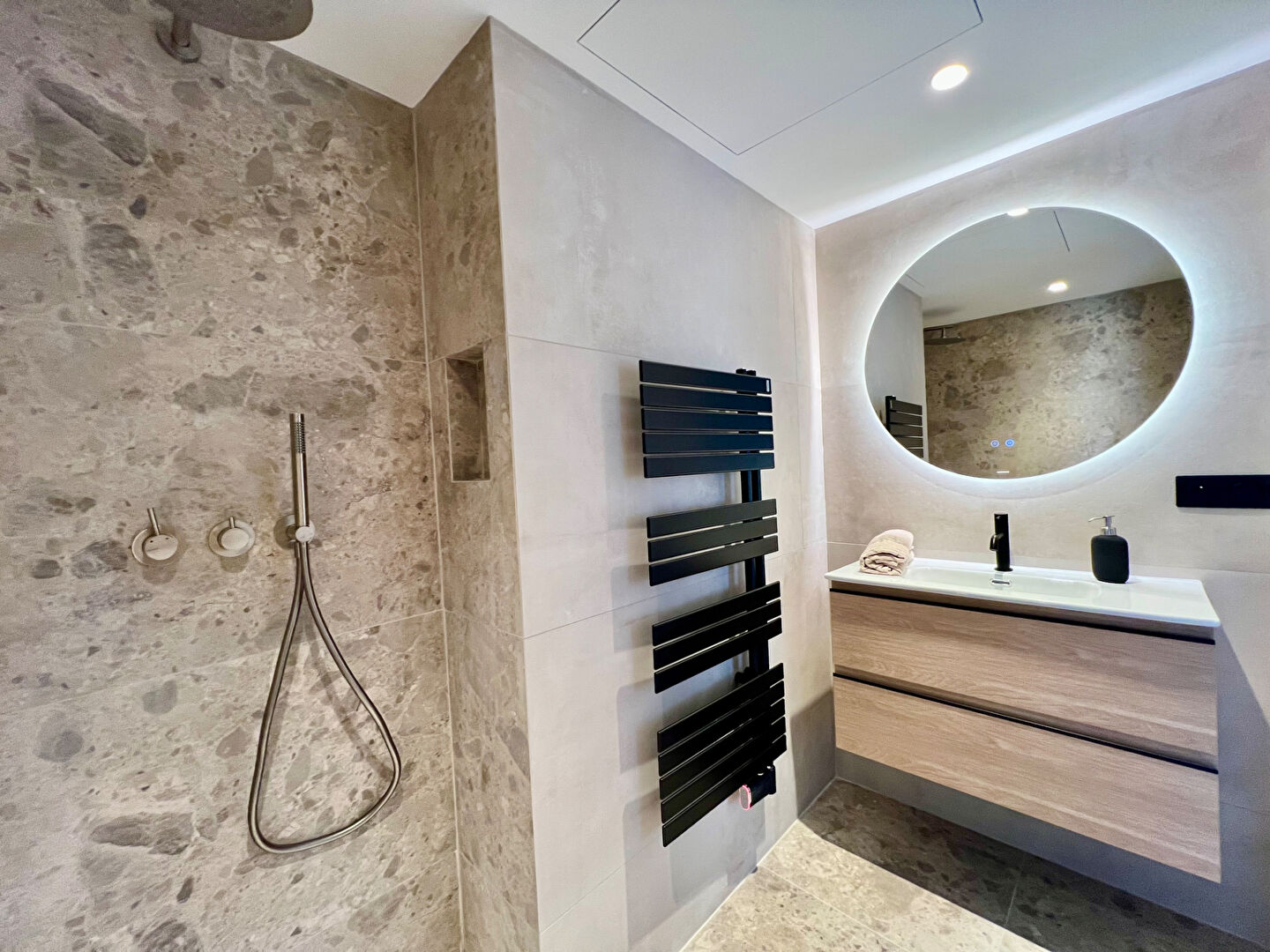 Salle de douche à l’italienne